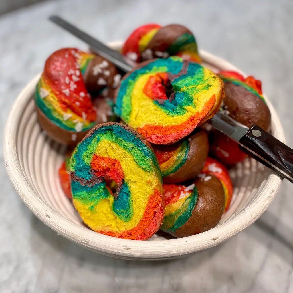 Bagels in twisted colors